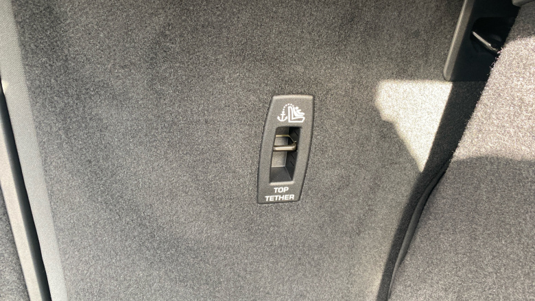 Jaguar F-Pace 2.0 D200 R-Dynamic Black 5dr Auto AWD Diesel Estate